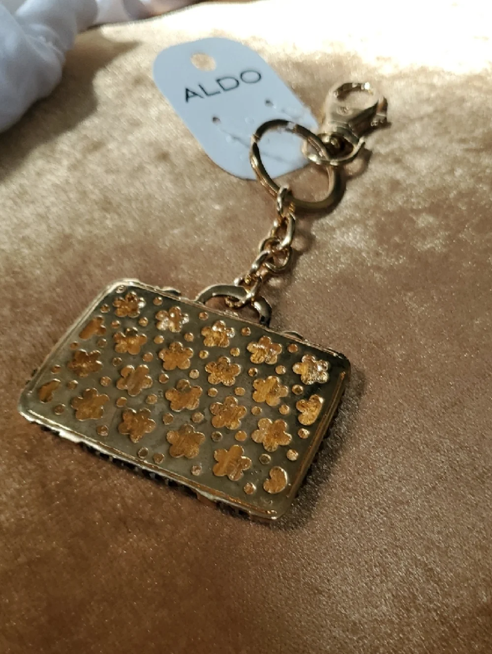 ALDO Gold and Black Crystal Travel Suitcase Keychain - Picture 7 of 7